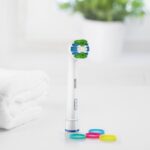 ORAL-B PRO Precision Clean EB20RX toothbrush heads - white 12 pieces - Image 2
