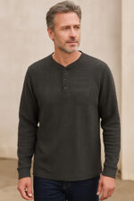 LIVERGY Men's Dark Grey Long-Sleeve Tee - Image 2