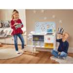 PLAYTIVE Children's wooden clinic and vet 2 in 1 - Image 2